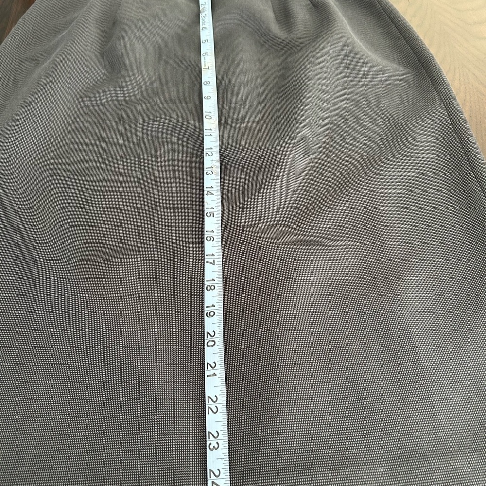 2 piece suit - Picture 10 of 10